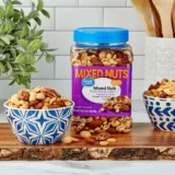 Great Value Mixed Nuts with Peanuts, 27 oz - Image 4